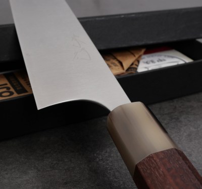 Shibata-koutsetsu-gyuto210-4